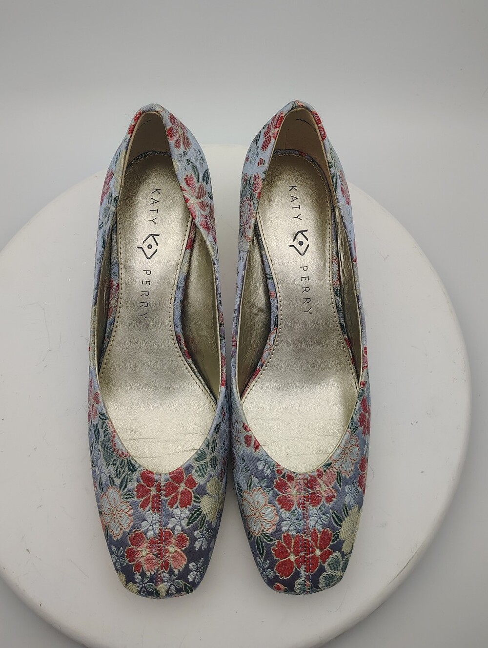 Katy Perry Floral Jacquard Square Toe Pumps With Unique Heel Design Size 9 - Picture 9 of 13